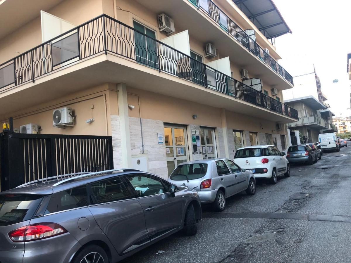 Beauty House Panzió Reggio di Calabria Kültér fotó